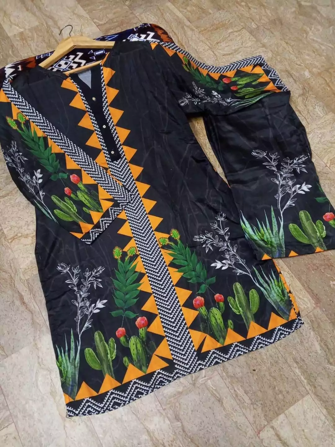 2 Pcs Women