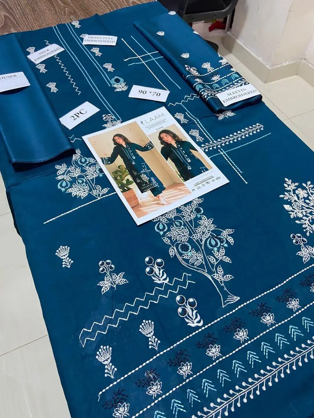 2 Pcs Women