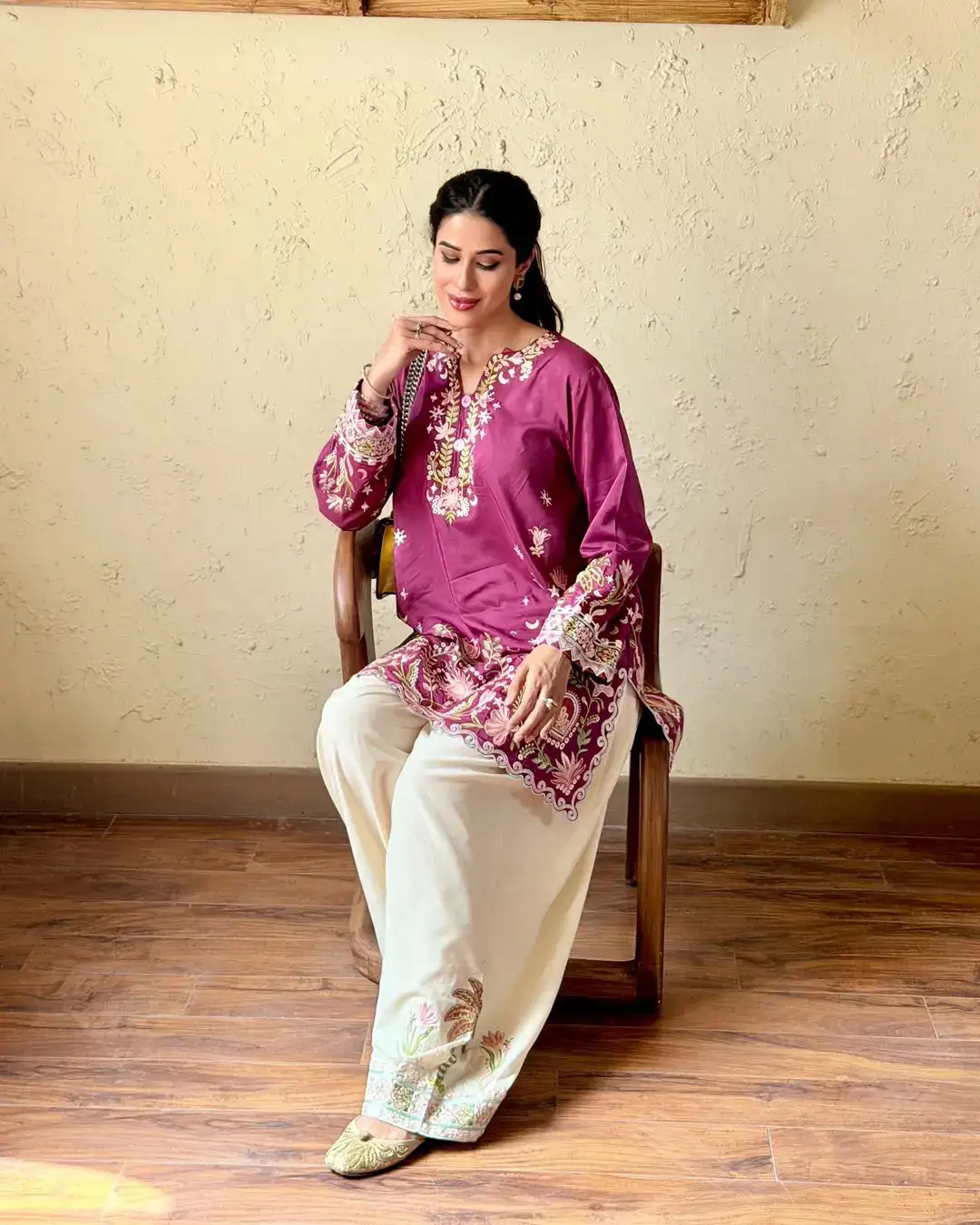 3 Pcs Women's Stitched Cotton Embroidered Suit VX37