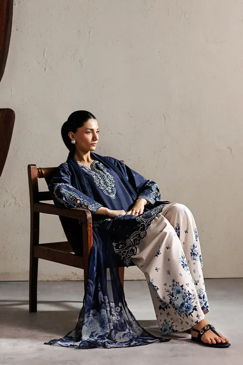 3 Pcs Women's Stitched Cotton Embroidered Suit VX40