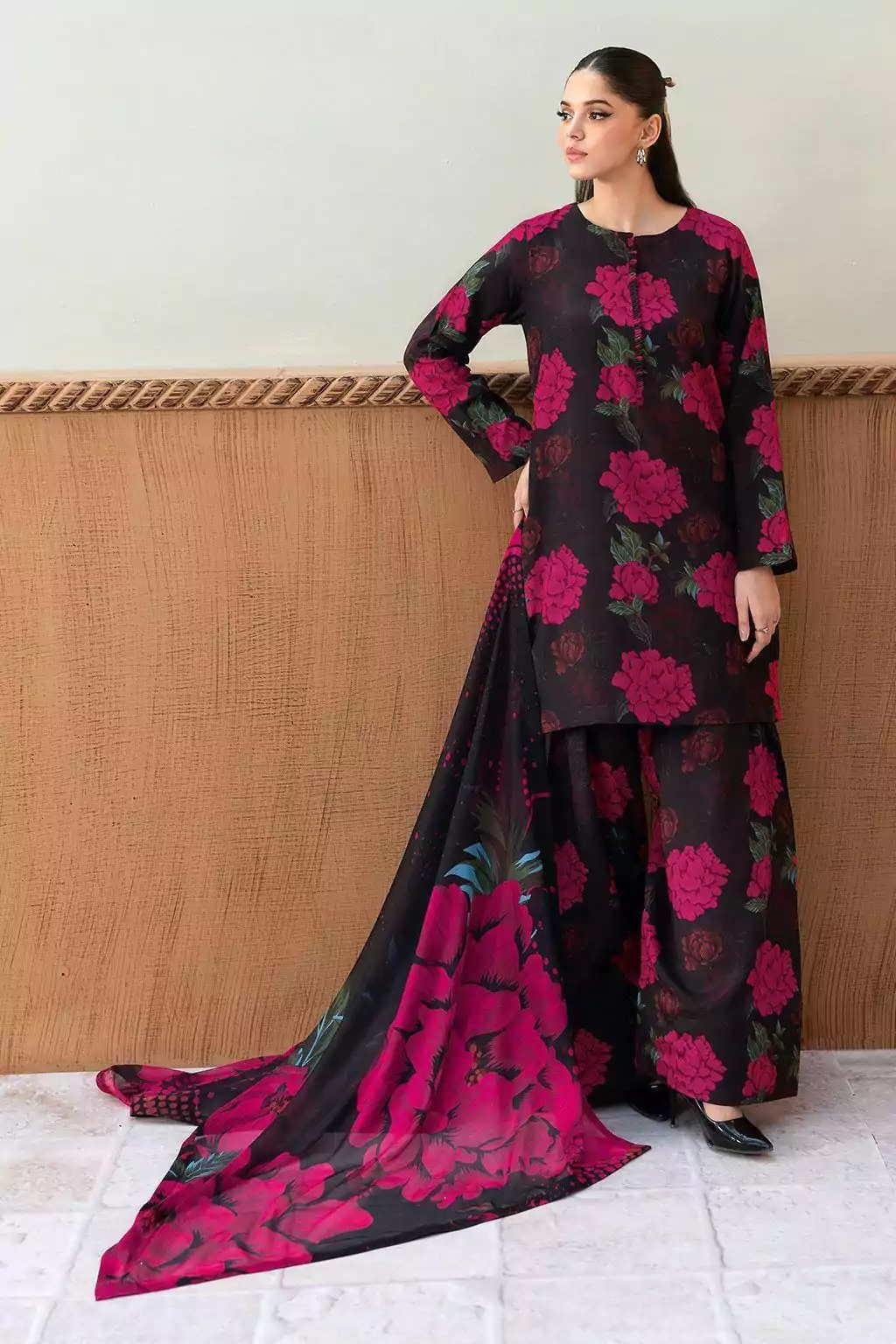 women unstitched suits - 3 Pcs Women's Unstitched Digital Printed Lawn Suit VV350