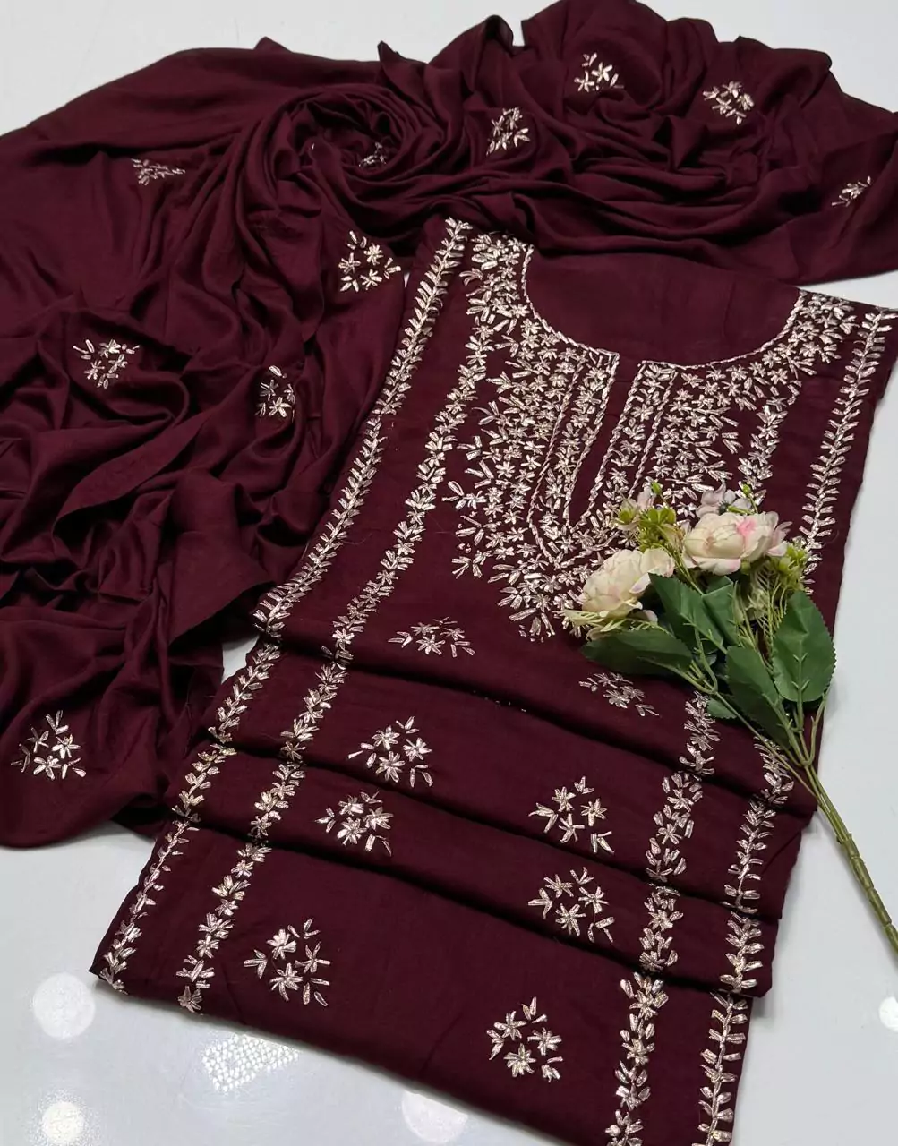 women unstitched suits - 3 Pcs Women's Unstitched Gota Work Linen Suit VV665