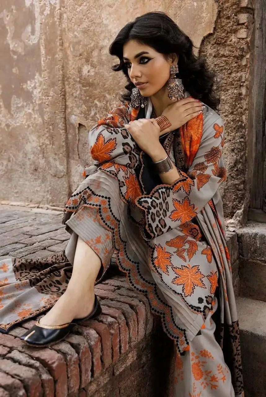3 Pcs Women's Unstitched Khaddar Printed Suit VW430