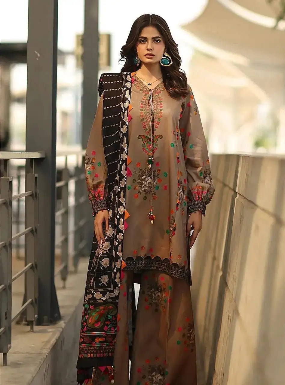 3 Pcs Women's Unstitched Khaddar Printed Suit VW437
