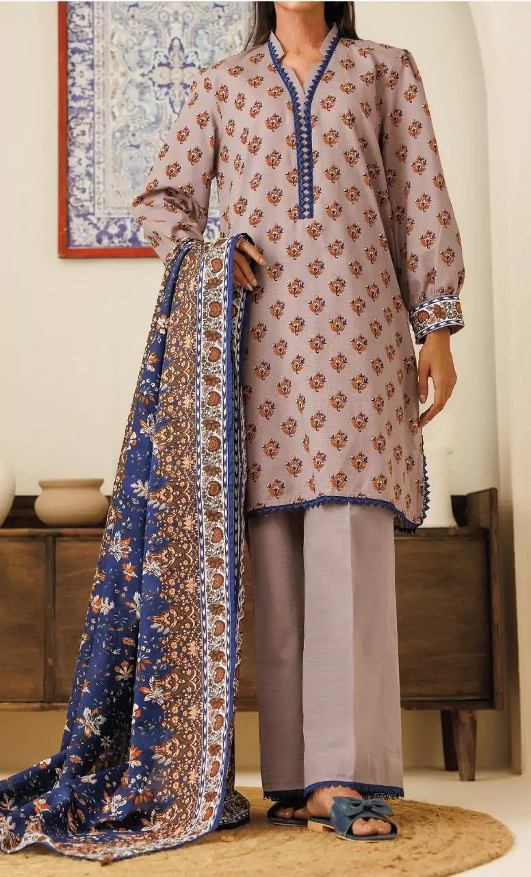 women unstitched suits - 3 Pcs Women's Unstitched Lawn Printed Suit VV375