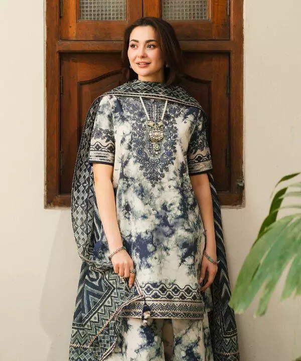 women unstitched suits - 3 Pcs Women's Unstitched Printed Lawn Suit VV351