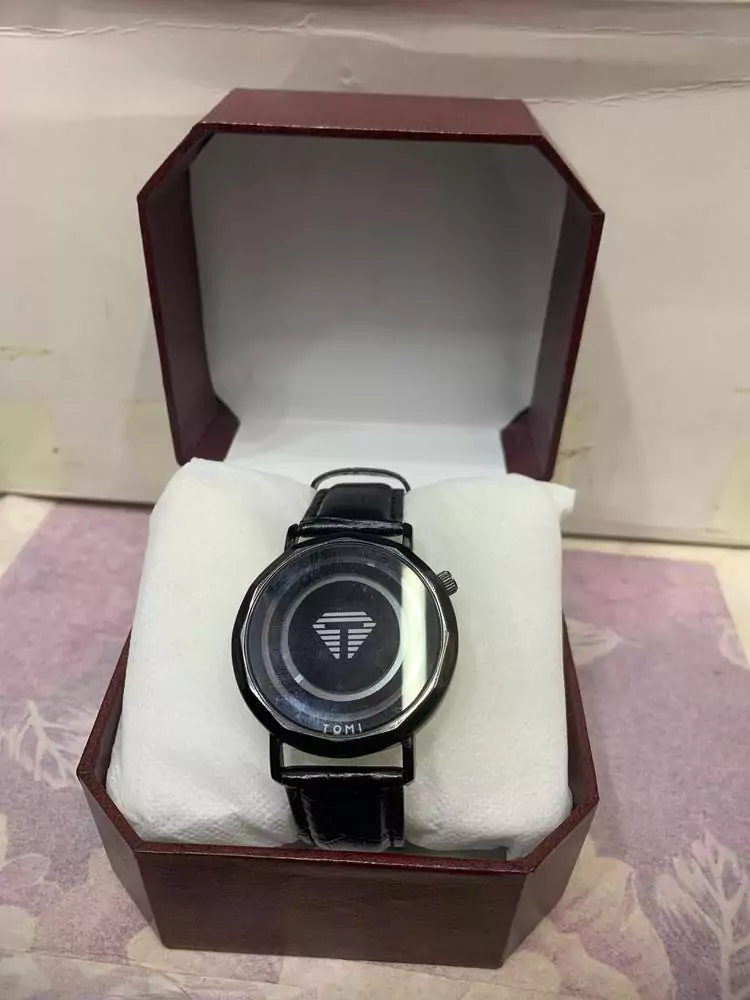 Casual Quartz Unisex Watch