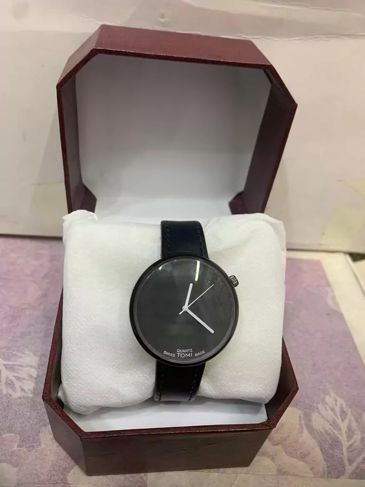 Casual Quartz Unisex Watch