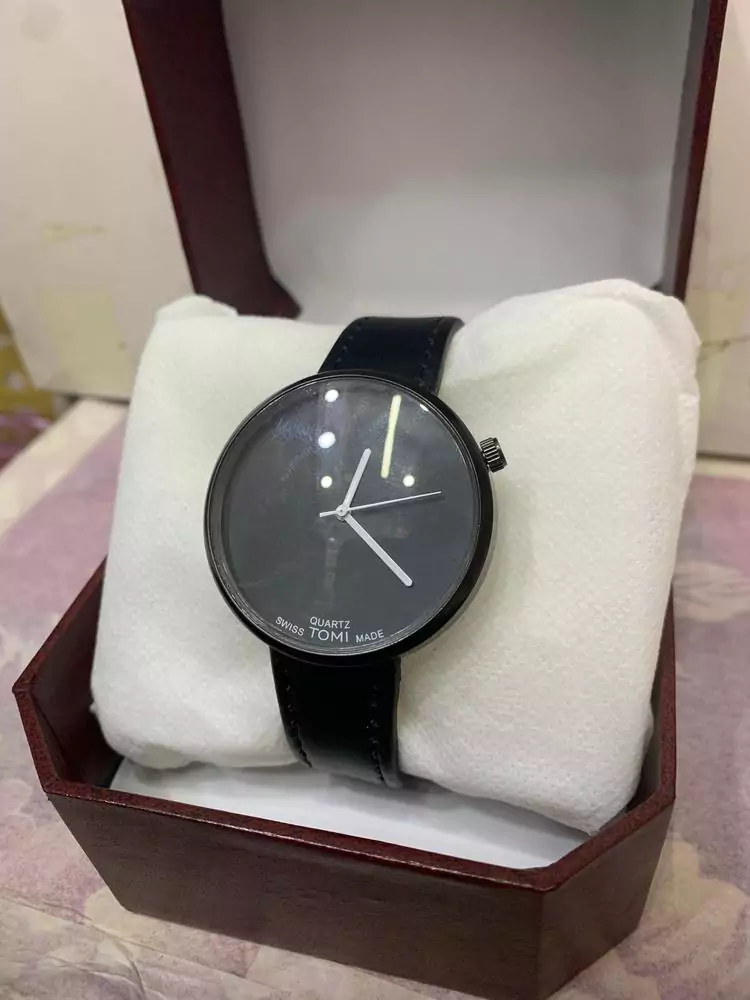 Casual Quartz Unisex Watch