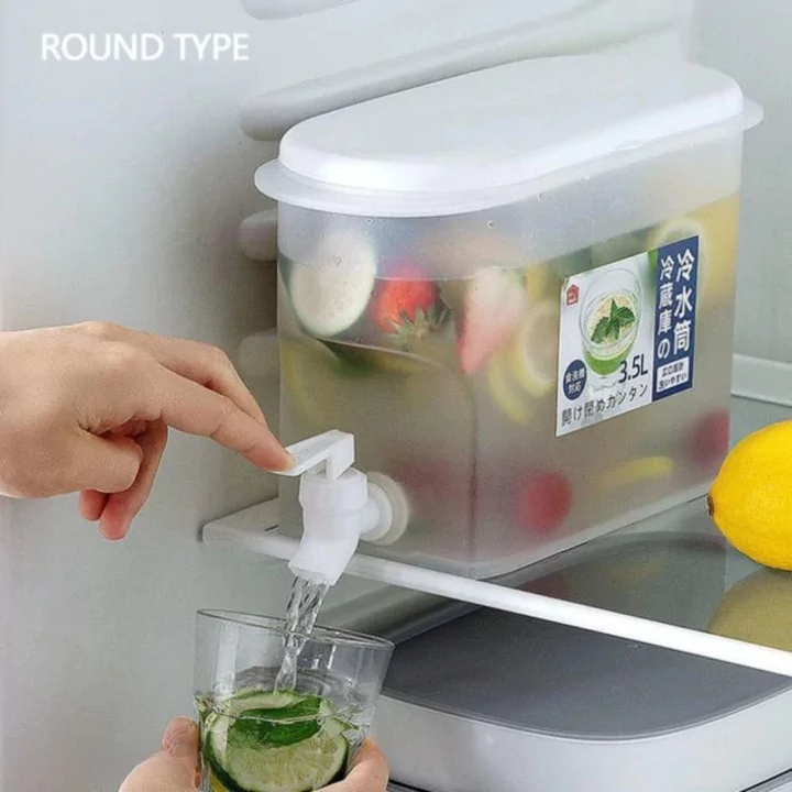 Curling Bottle With Spout Fruit Juice Dispenser