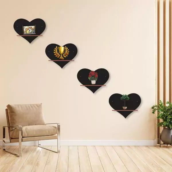 Heart Shelves Wall Hanging UY13