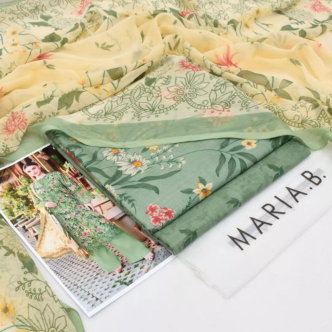 Maria B 3 Pcs Unstitched Lawn Printed Suit VV649