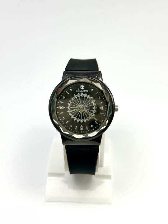 Men's Classic Analog Watch