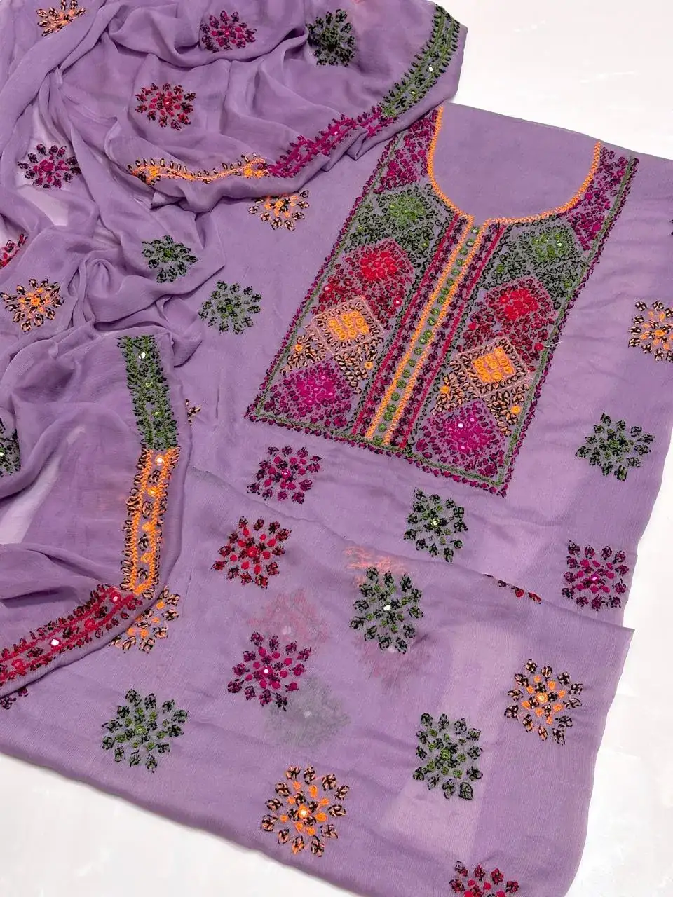 Purple Chiffon Hand Embroidered 2 Pcs Set VW940