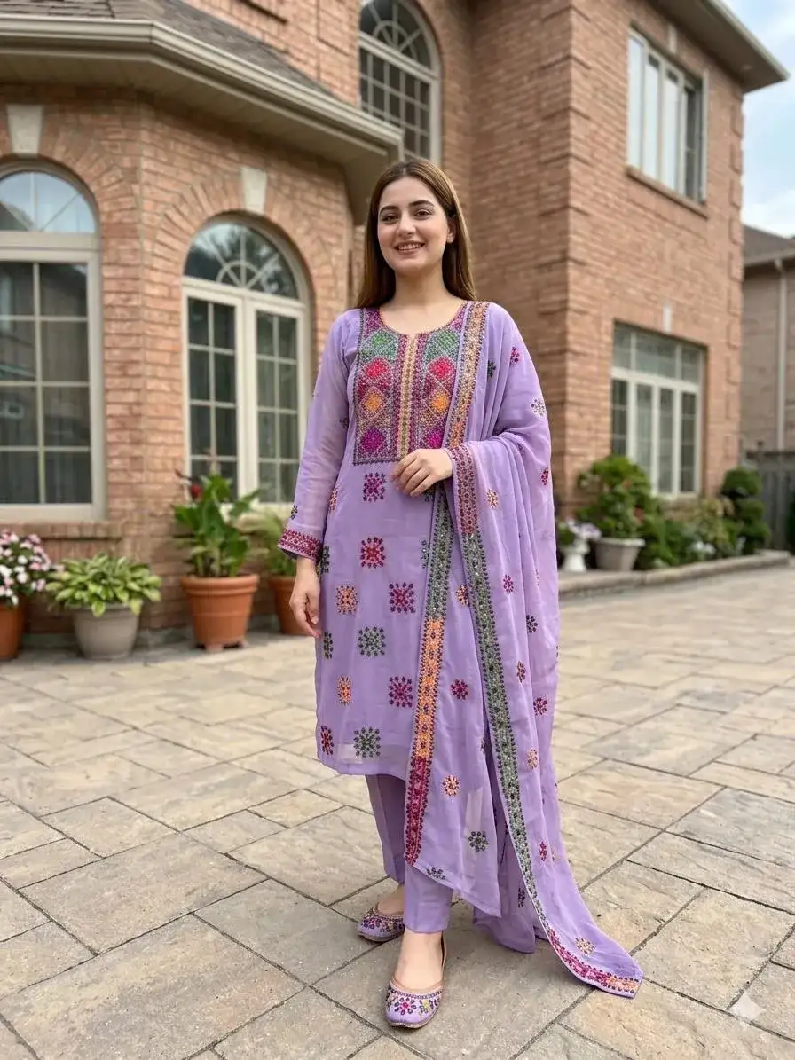 Purple Chiffon Hand Embroidered 2 Pcs Set VW940