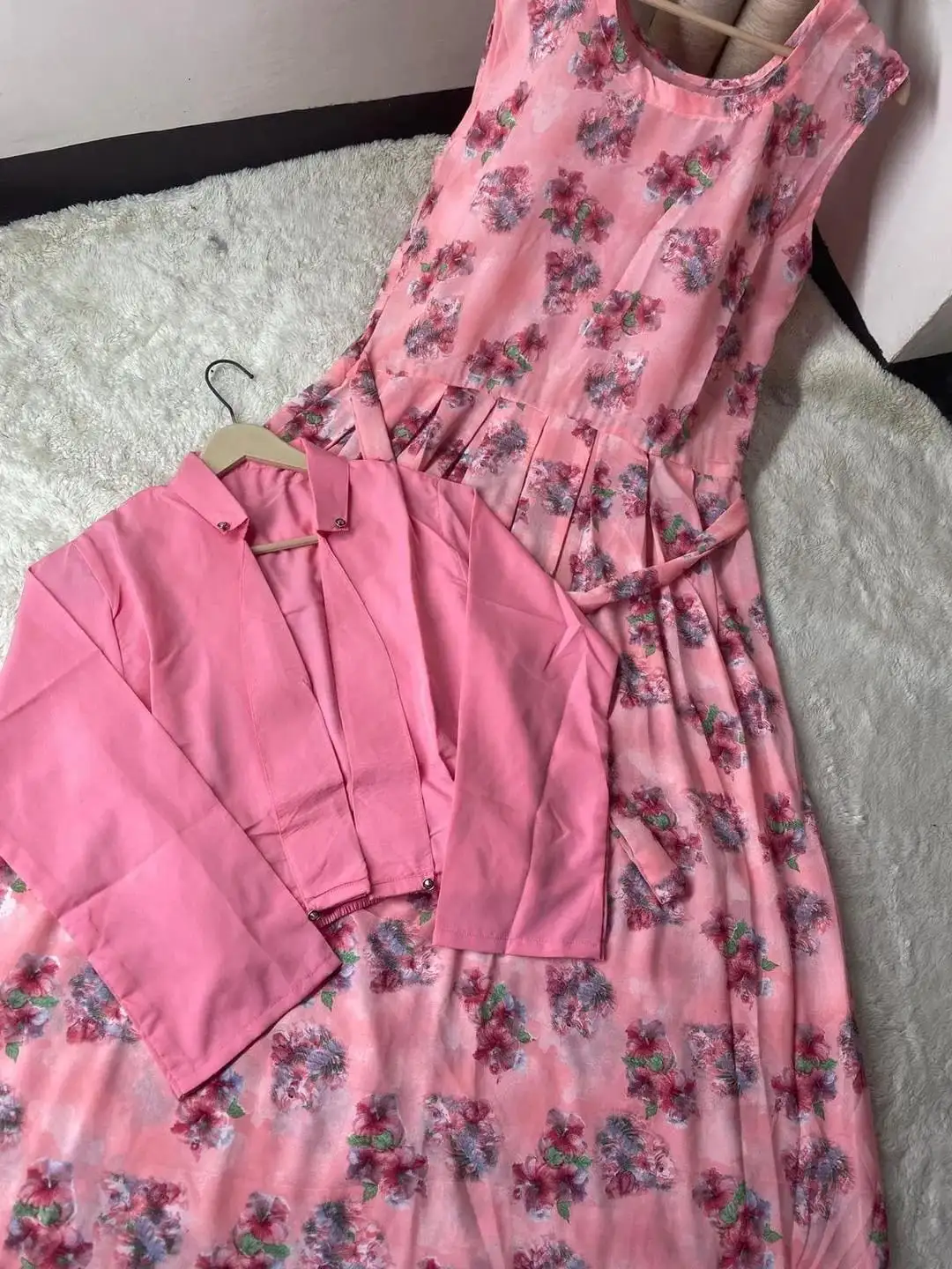 Stunning 2 Pcs Stitched Printed Maxi And Jacket Set in Swiss Lawn VW40