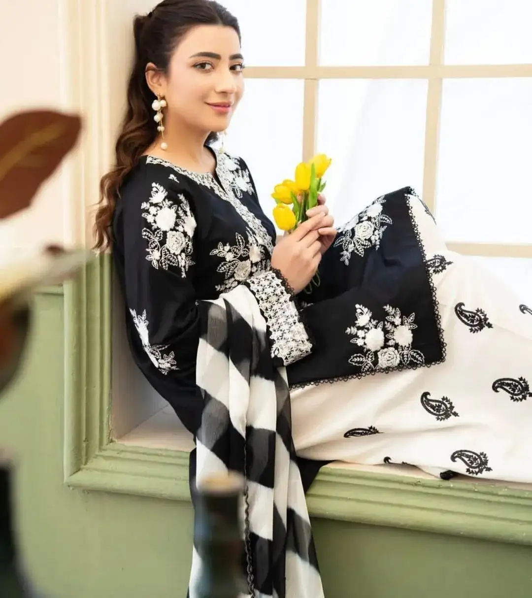 Zara Shahjahan 3 Pcs Unstitched Embroidered Suit