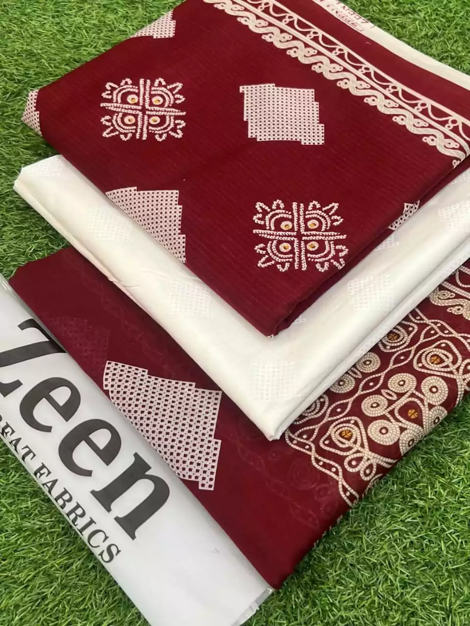 <br />
<b>Warning</b>:  Undefined variable $cat_title_10 in <b>/home/dakaan/public_html/ckey.php</b> on line <b>429</b><br />
 - Zeen 3 Pcs Women's Unstitched Lawn Printed Suit VV216